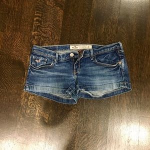 COPY - Hollister Low-Rise Stretch Jean Shorts